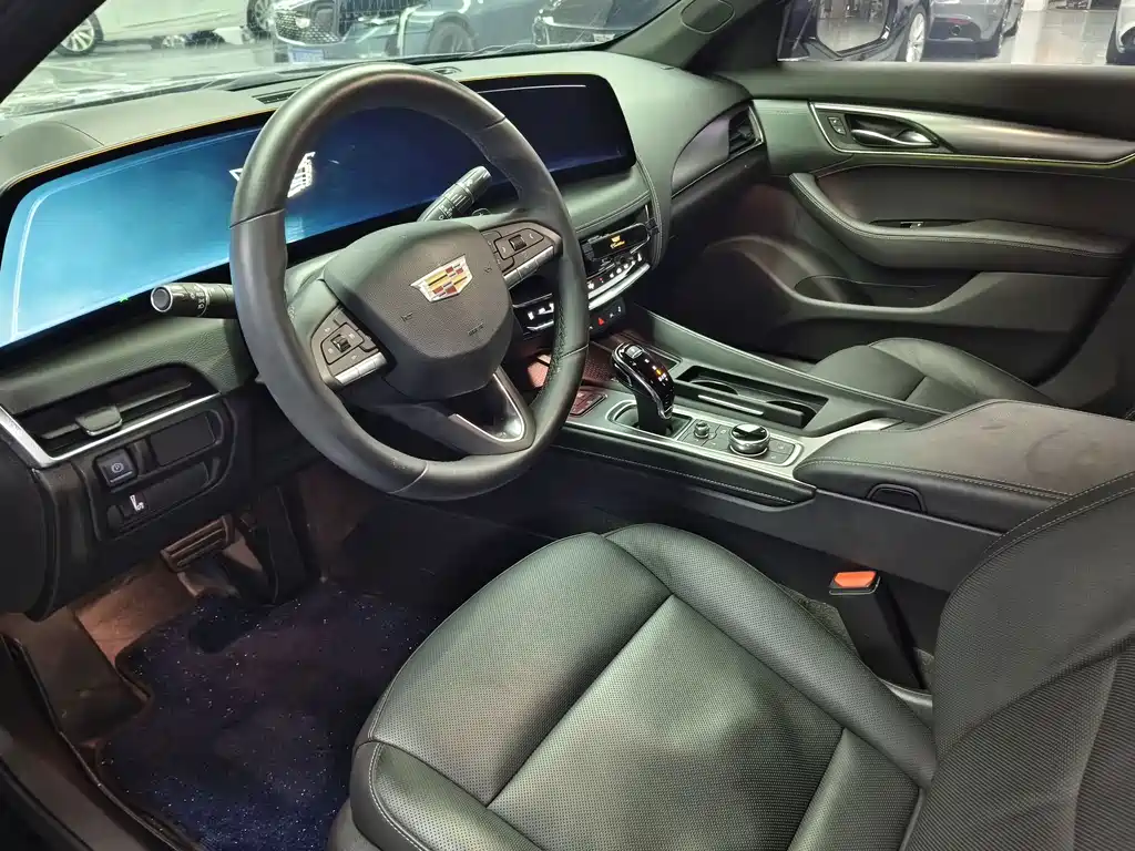 Cadillac CT5 — миниатюра 4