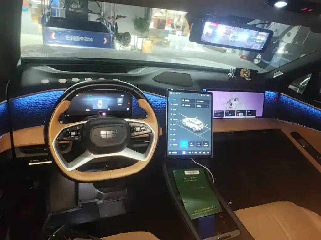 Geely Galaxy L7 2023 — фото 10