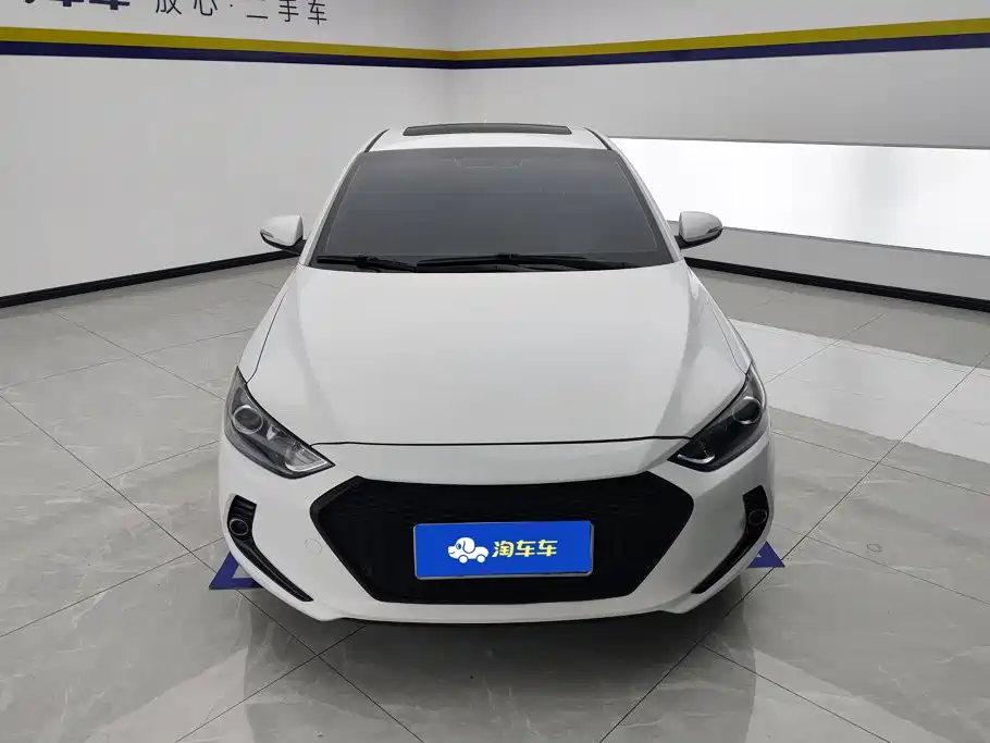 Hyundai Elantra — миниатюра 2