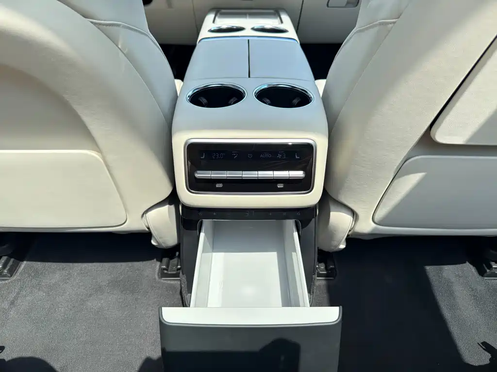 Li Auto Li L9 — миниатюра 19