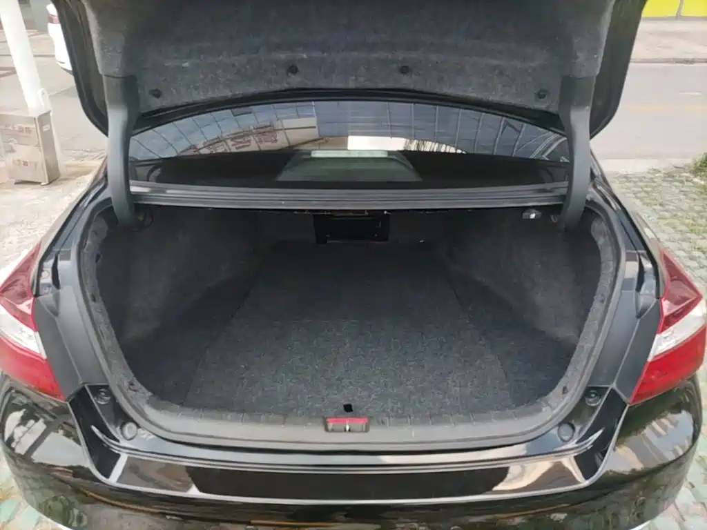 Honda Accord — миниатюра 19