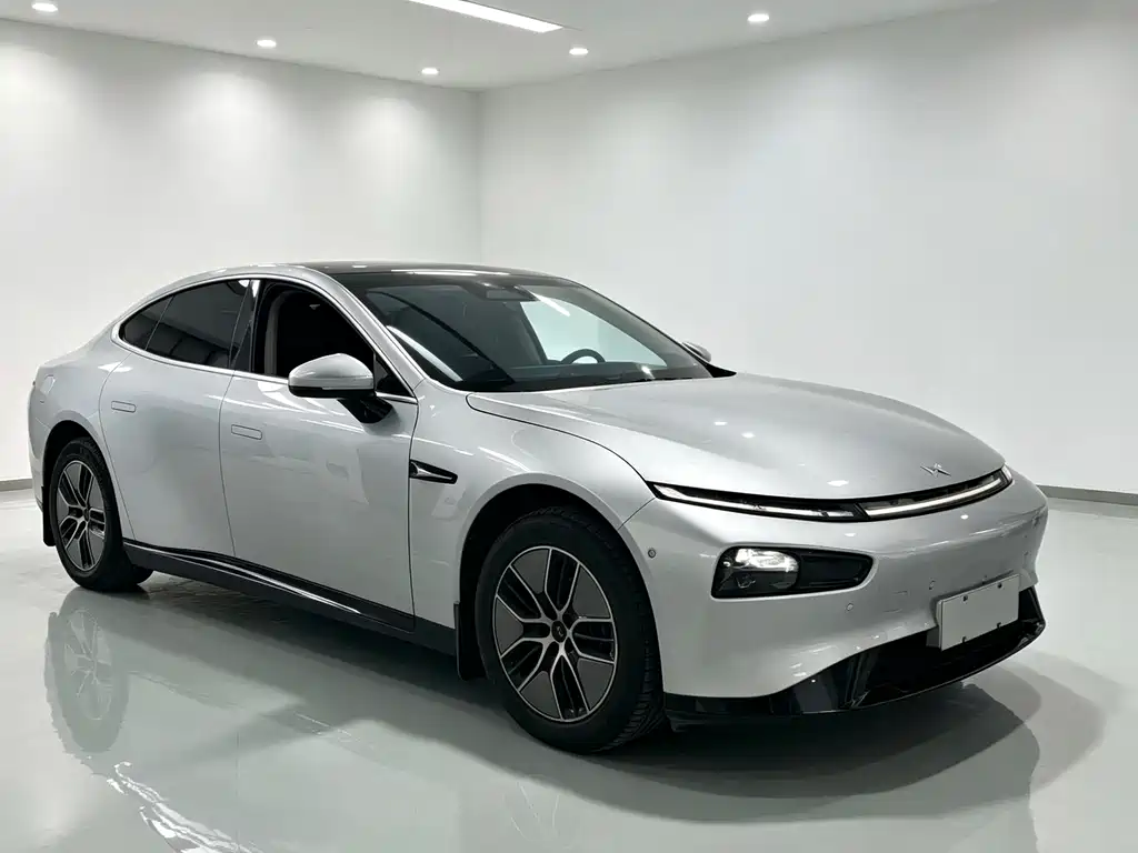 XPeng P7 — миниатюра 3