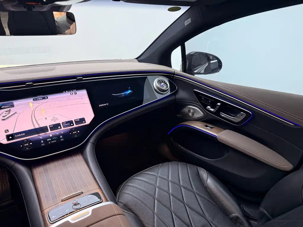 Mercedes-Benz EQS — миниатюра 12