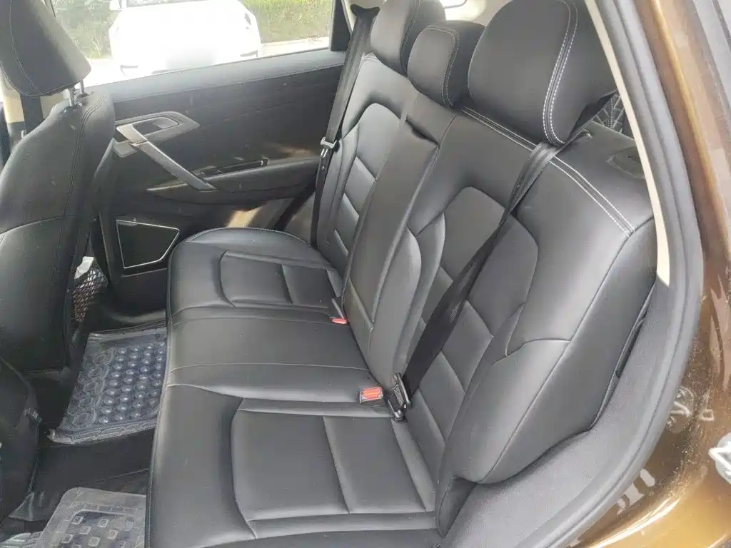 Geely Boyue — миниатюра 13