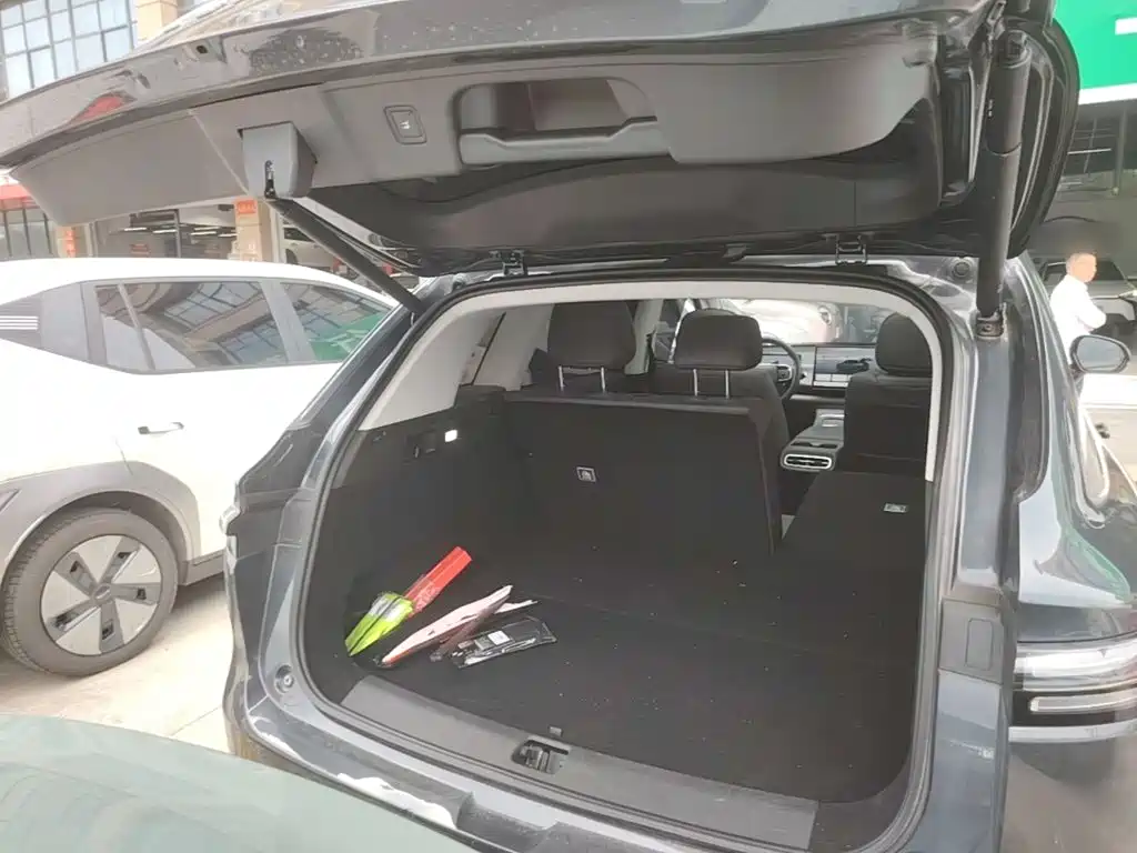 Leapmotor Leapmotor C10 — миниатюра 19