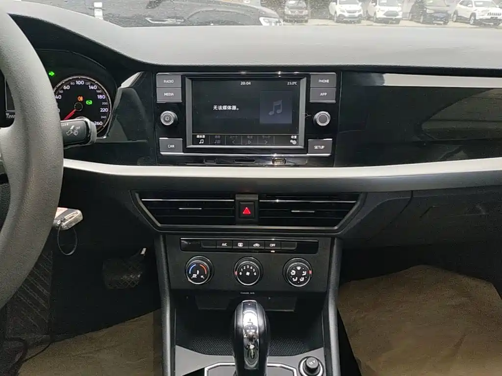 Volkswagen Lavida — миниатюра 13