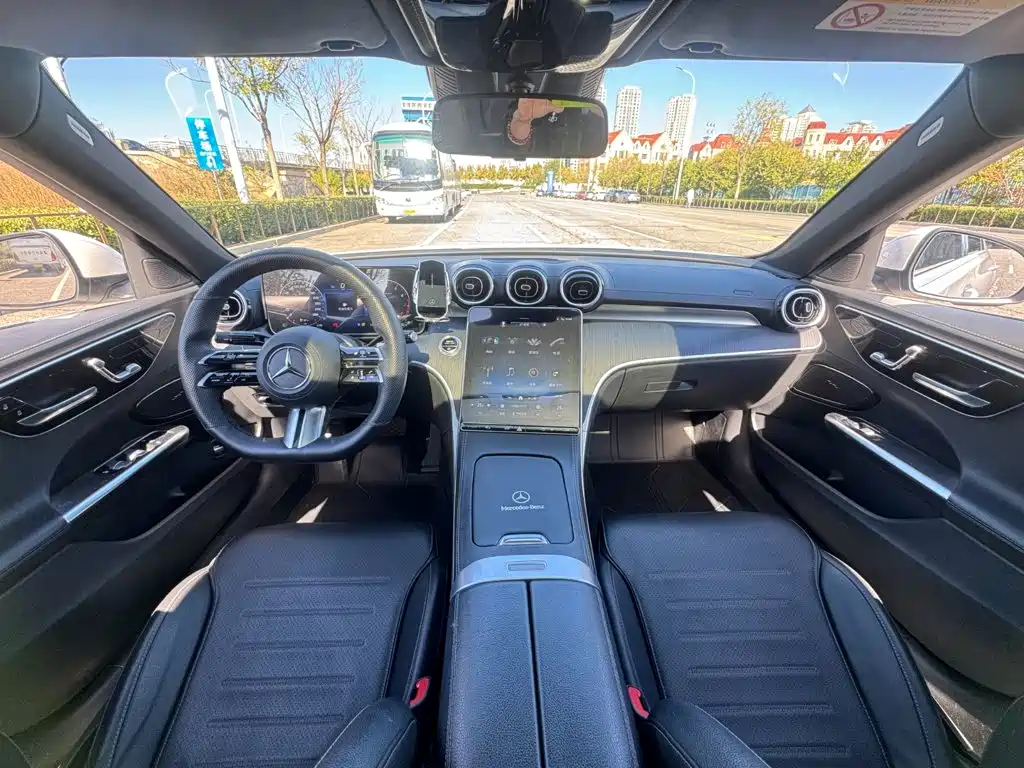 Mercedes-Benz C-Class 2022 — фото 4