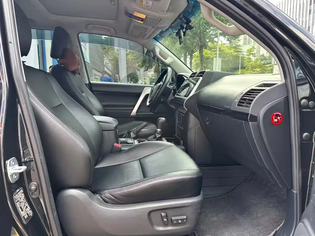 Toyota Prado (Import) — миниатюра 7