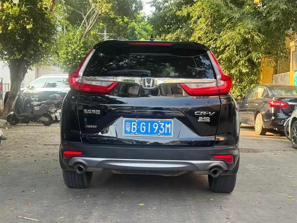Honda CR-V 2017 240TURBO CVT Luxury