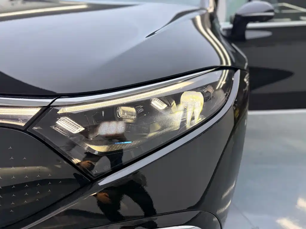 Mercedes-Benz EQS — миниатюра 21