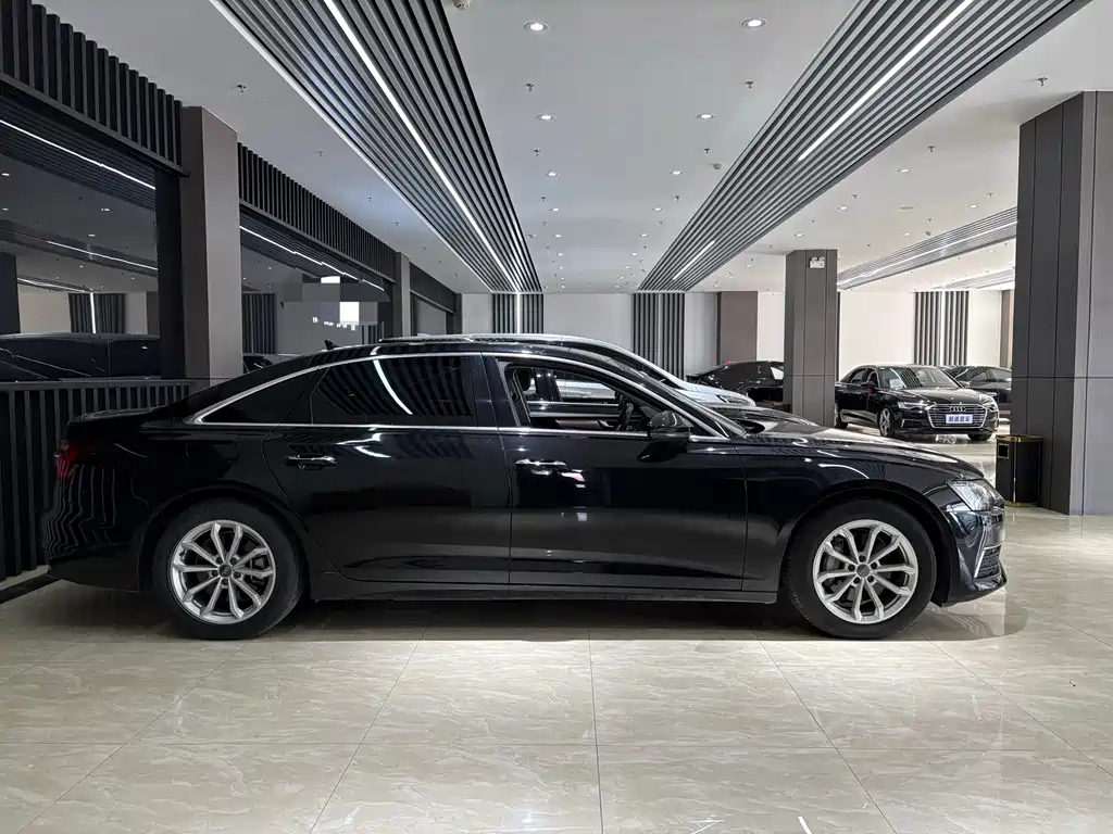 Audi A6L 2021 40 TFSI Luxury