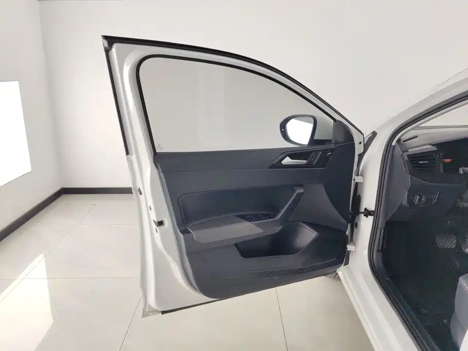 Volkswagen Lavida — миниатюра 7