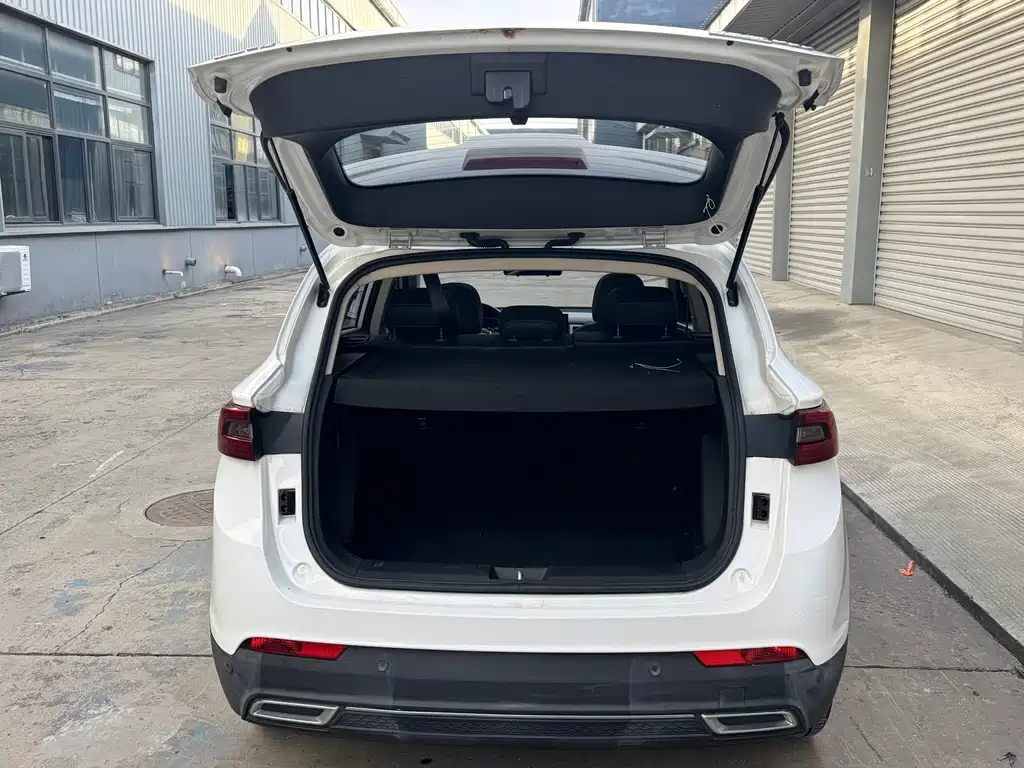 FAW 骏派D80 — миниатюра 10