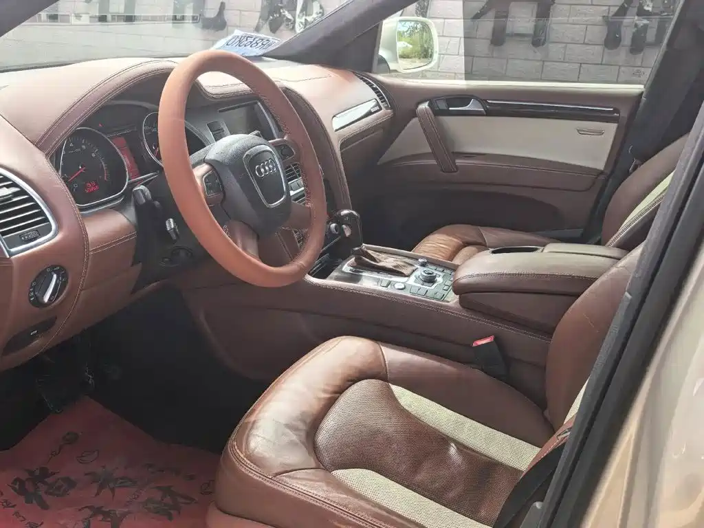 Audi Q7 — миниатюра 4