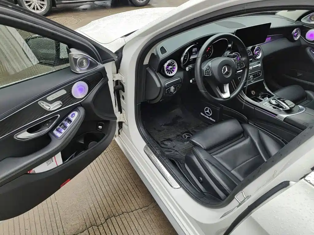 Mercedes-Benz C-Class — миниатюра 16