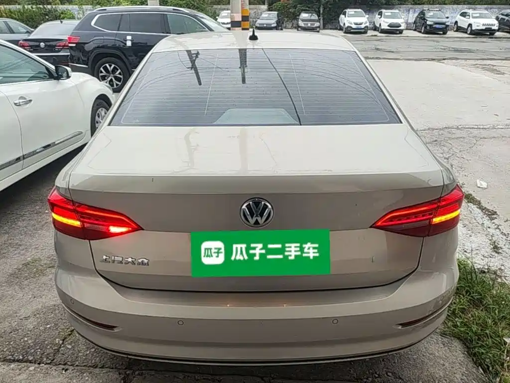 Volkswagen Lavida — миниатюра 6