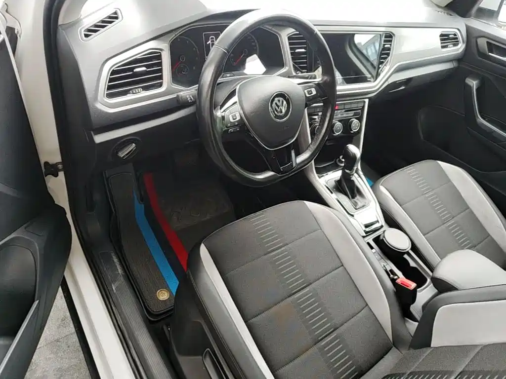 Volkswagen T-Roc — миниатюра 16