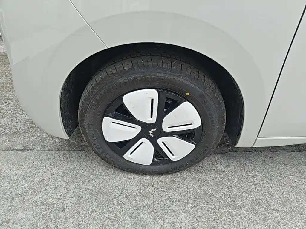 Wuling MINIEV — миниатюра 23
