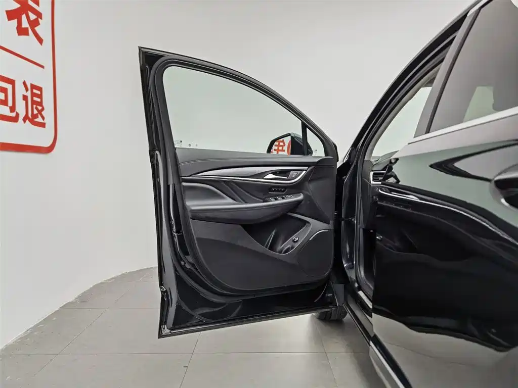 Buick Enclave 2022 652T Luxury 7 мест