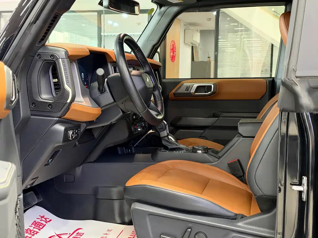 Ford Bronco — миниатюра 7
