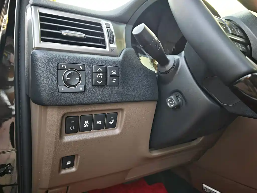 Lexus GX — миниатюра 2
