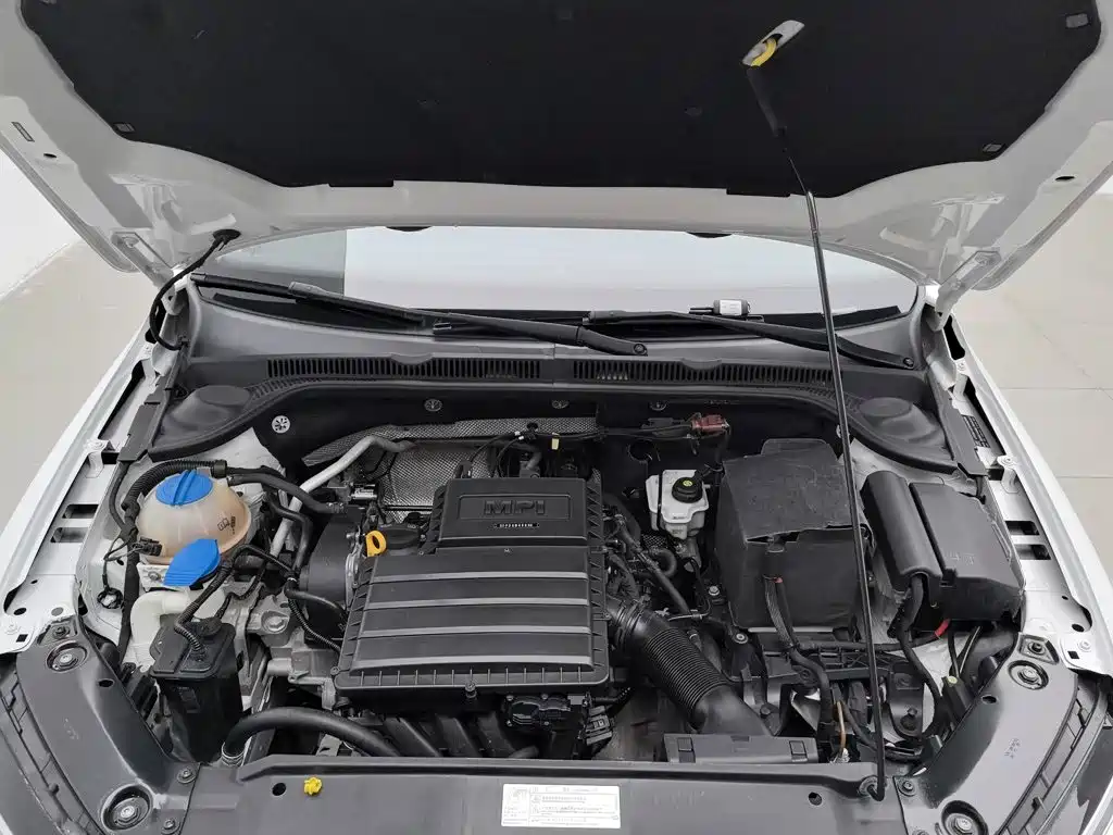Volkswagen Sagitar — миниатюра 6