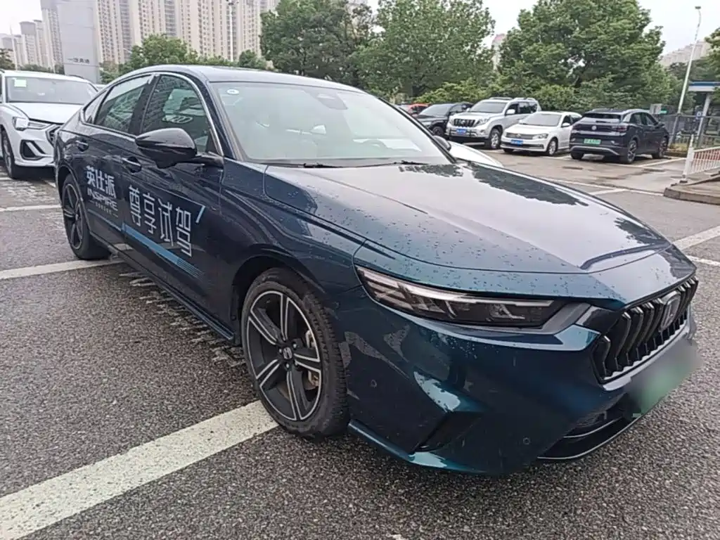 Honda Inspire PHEV — миниатюра 4
