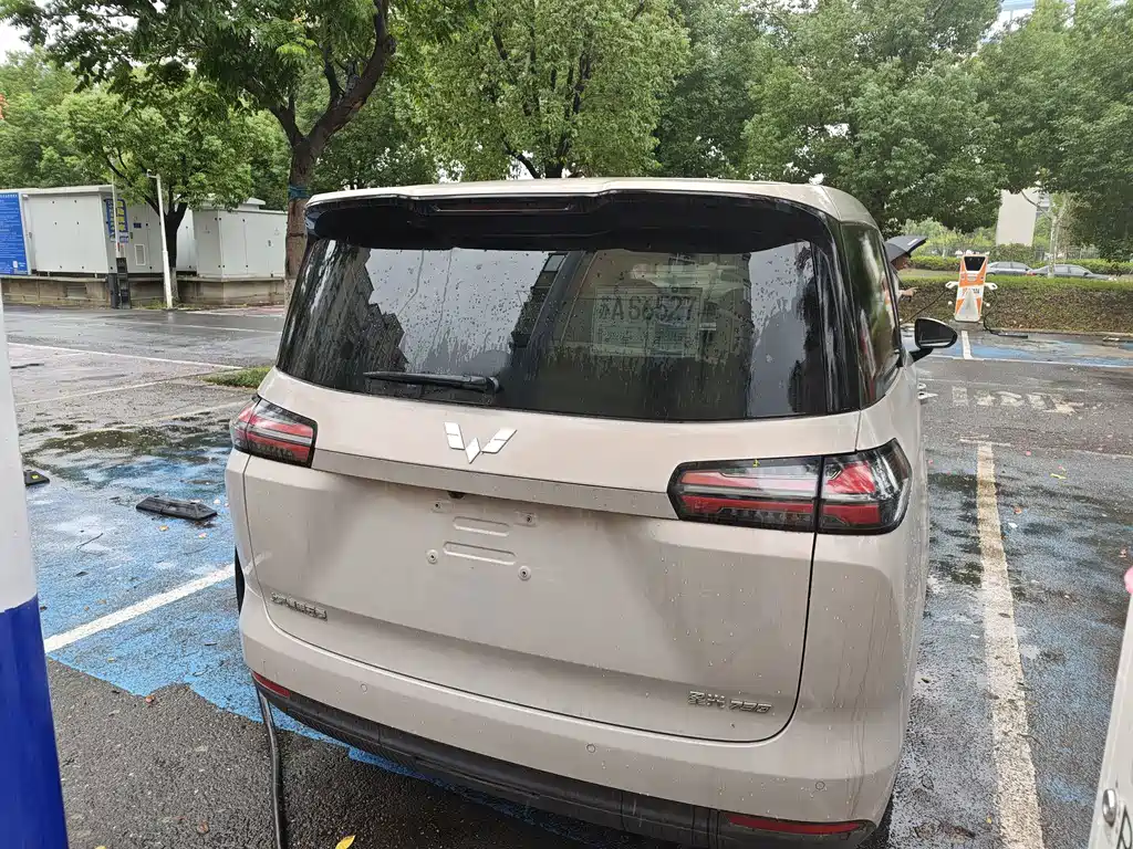 Wuling Xingguang 730 New Energy — миниатюра 7
