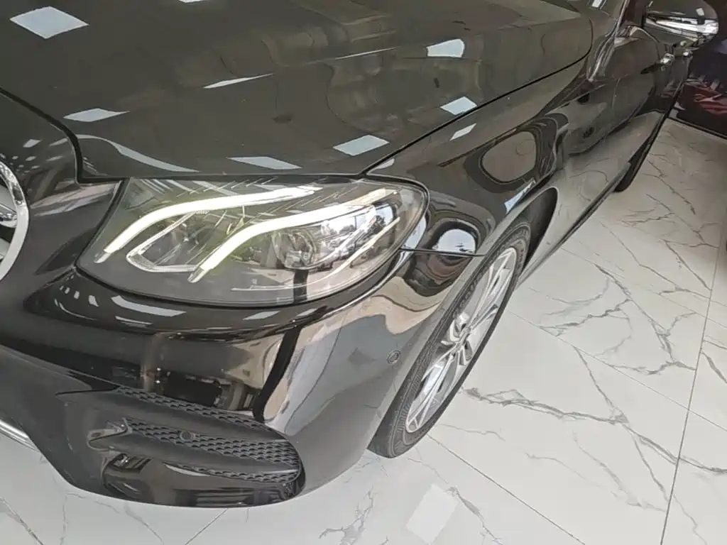 Mercedes-Benz E-Class — миниатюра 24