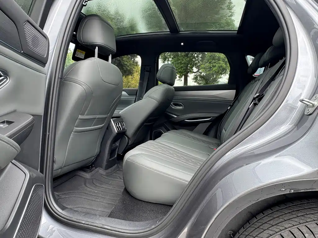 BYD L DM-i — миниатюра 8