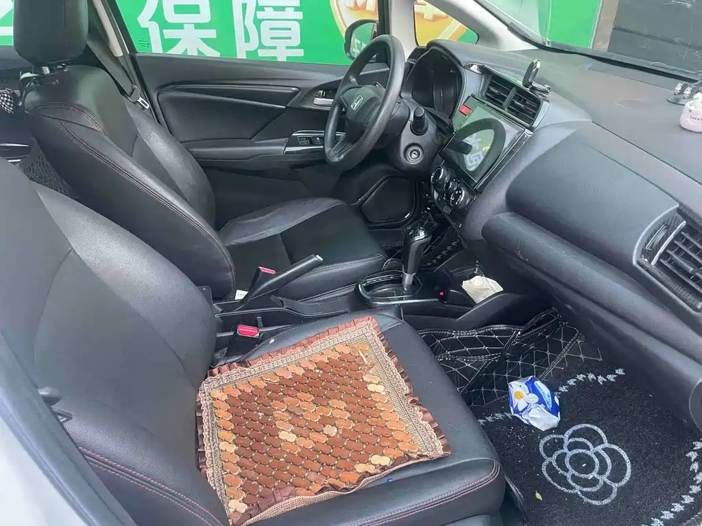 Honda Fit — миниатюра 5