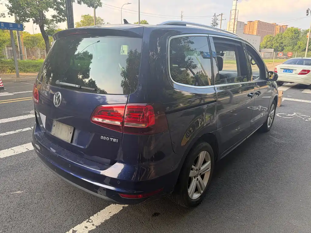 Volkswagen Sharan — миниатюра 7