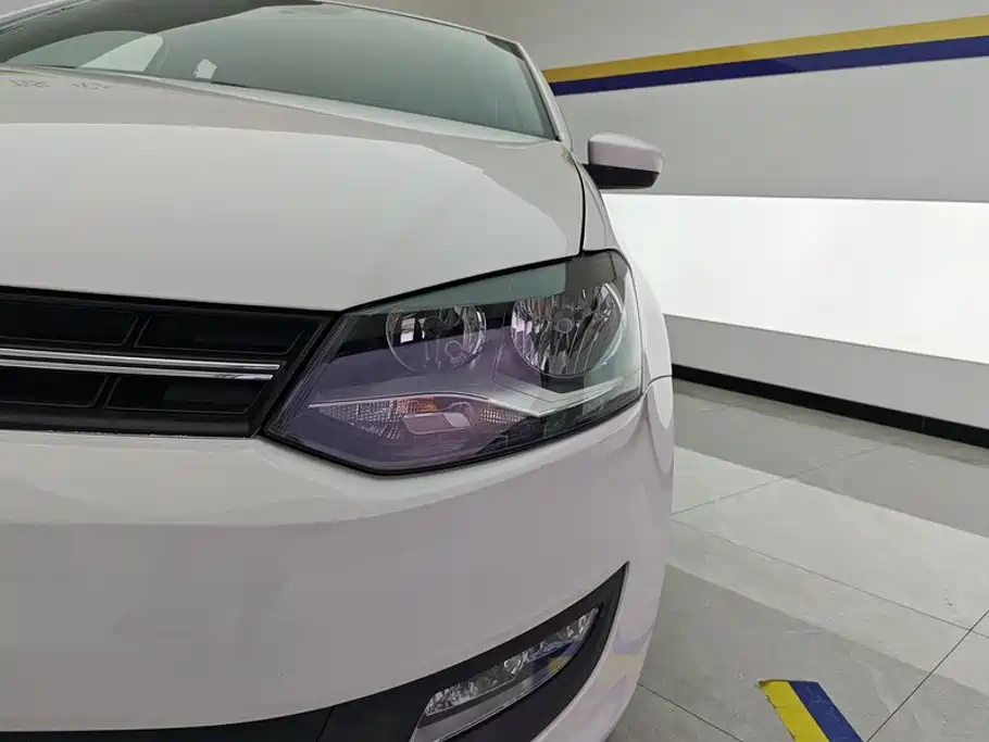 Volkswagen Polo — миниатюра 5
