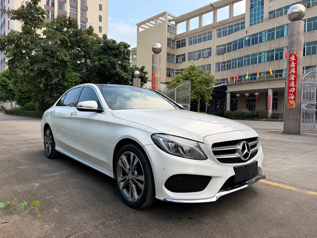 Mercedes-Benz C-Class — миниатюра 3