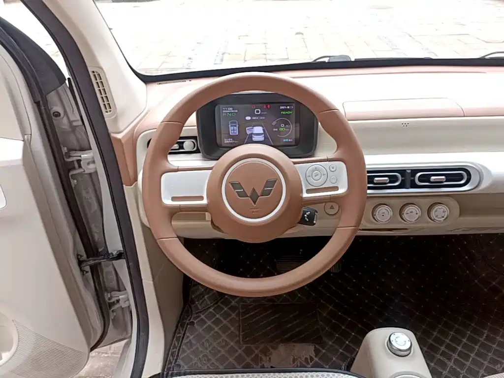 Wuling MINIEV — миниатюра 11