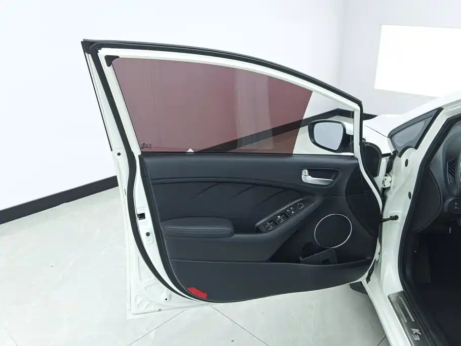Kia K3 — миниатюра 7