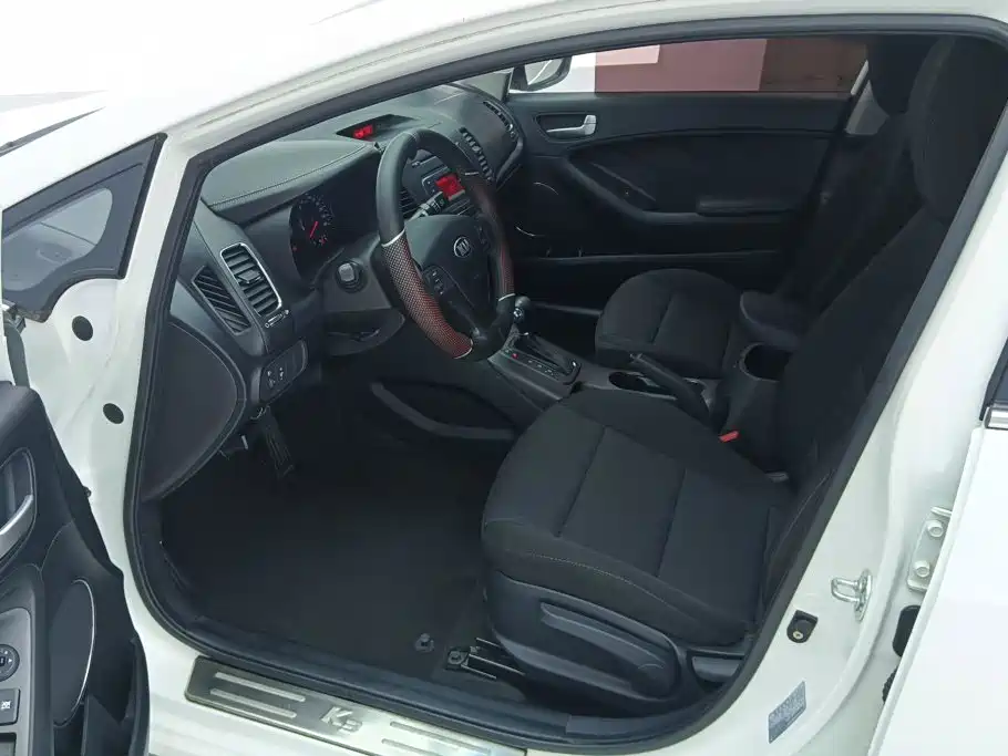 Kia K3 — миниатюра 9