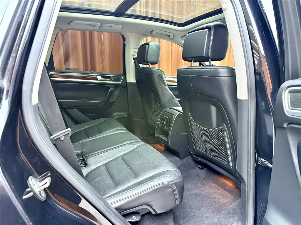 Volkswagen Touareg — миниатюра 8
