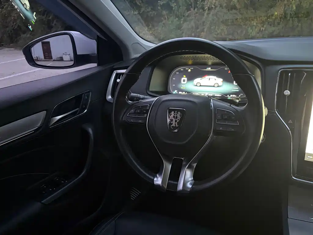Roewe i6 New Energy — миниатюра 9