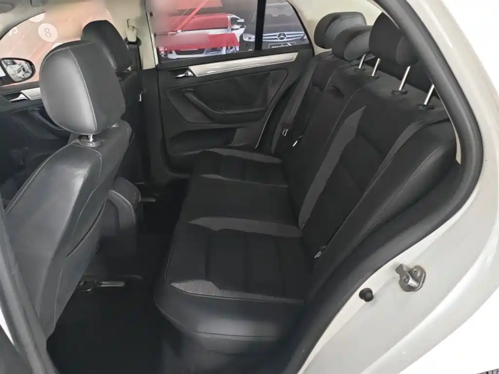 Volkswagen Bora — миниатюра 17