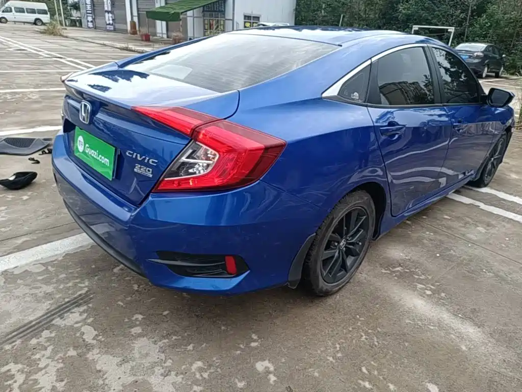 Honda Civic — миниатюра 7