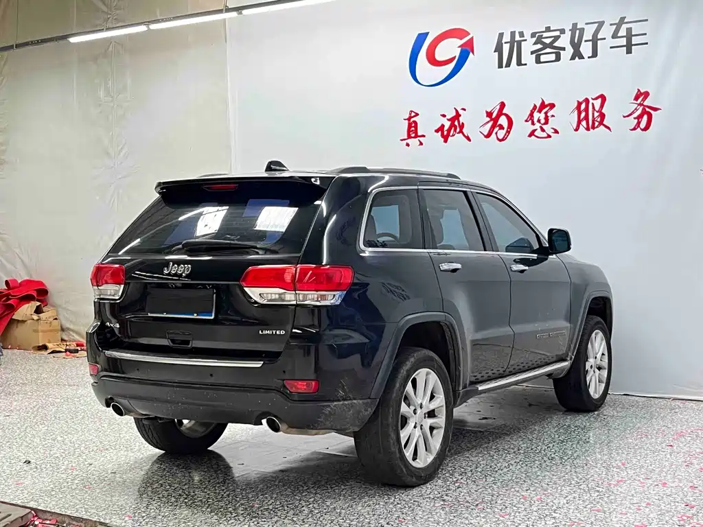 Jeep Grand Cherokee (Import) — миниатюра 18
