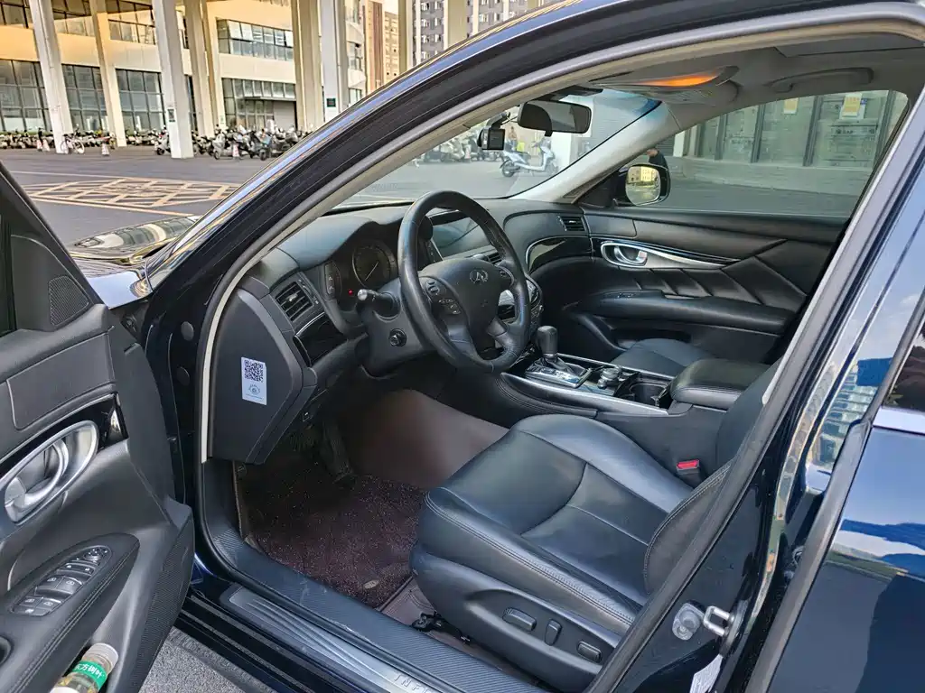 Infiniti Q70 — миниатюра 10