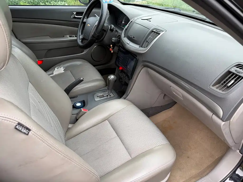 Chevrolet Epica — миниатюра 8