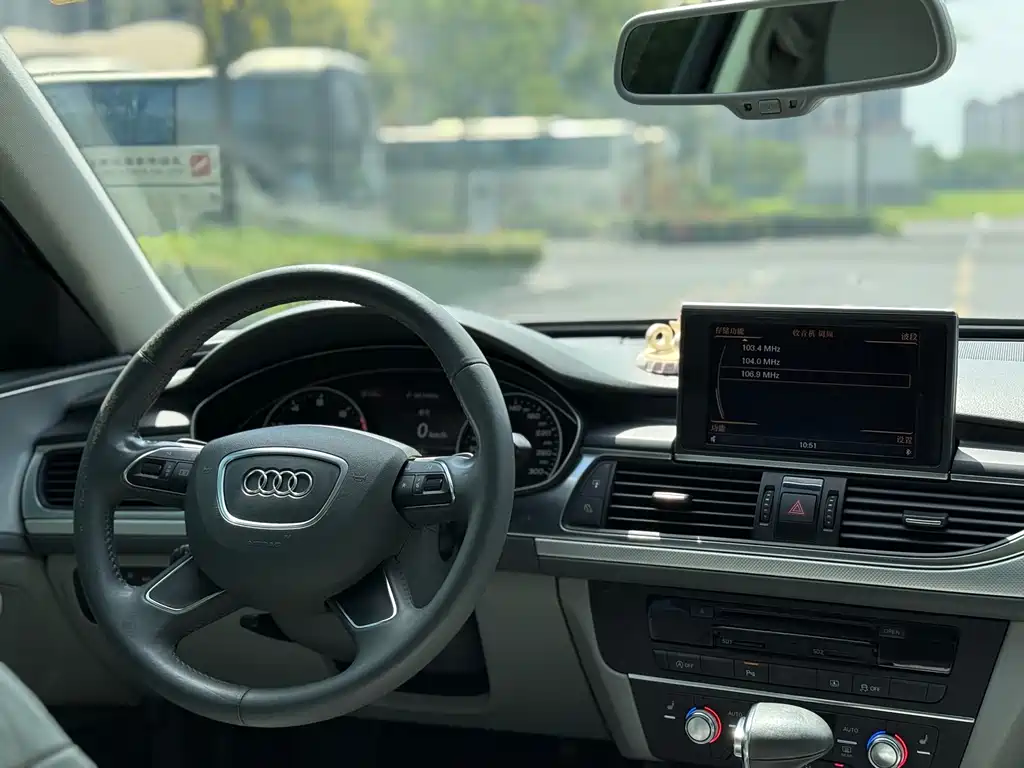 Audi A6L — миниатюра 10