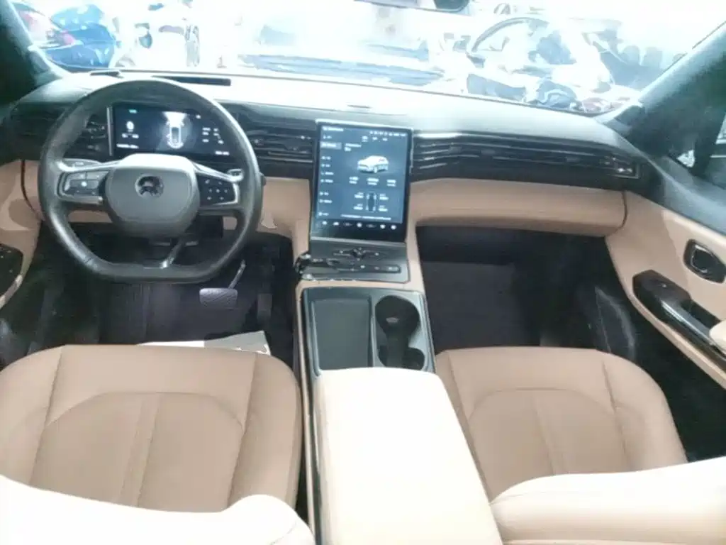NIO ES6 — миниатюра 10