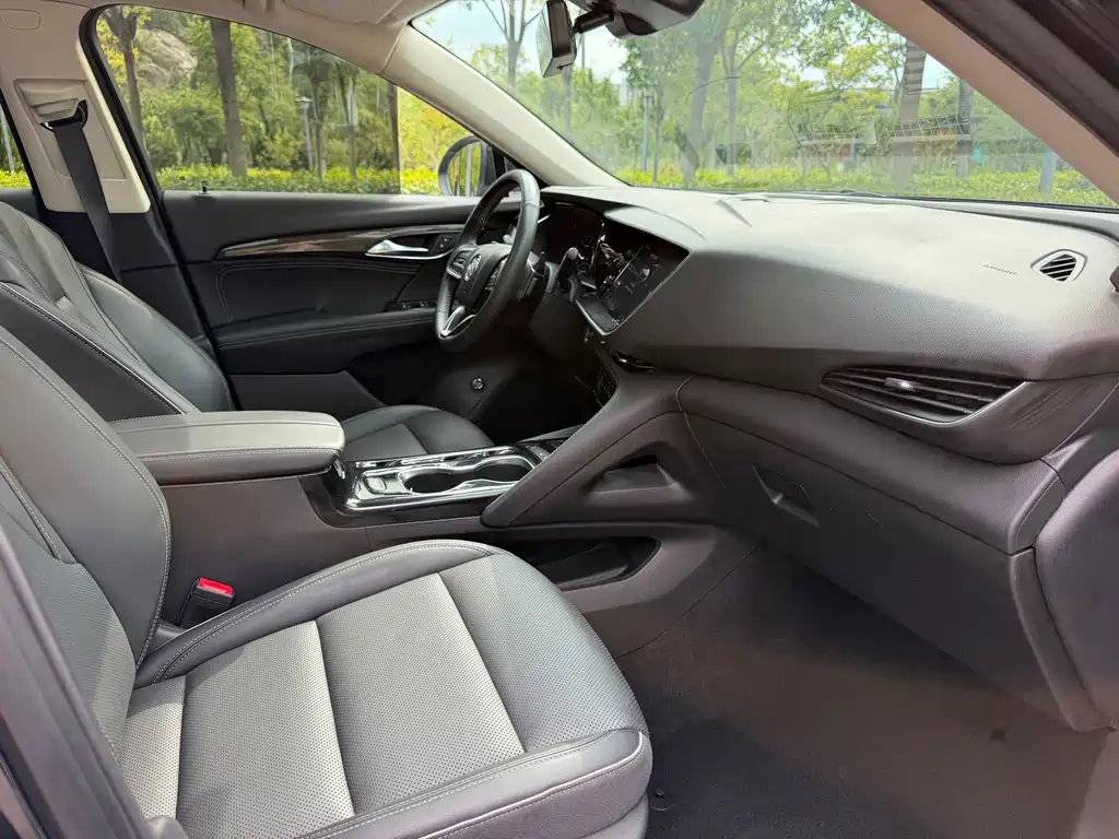 Buick Envision Plus — миниатюра 13