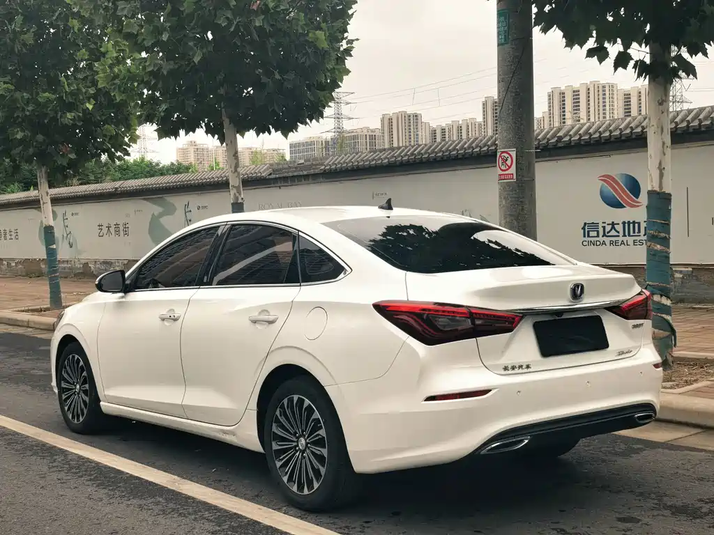 Changan Eado — миниатюра 7