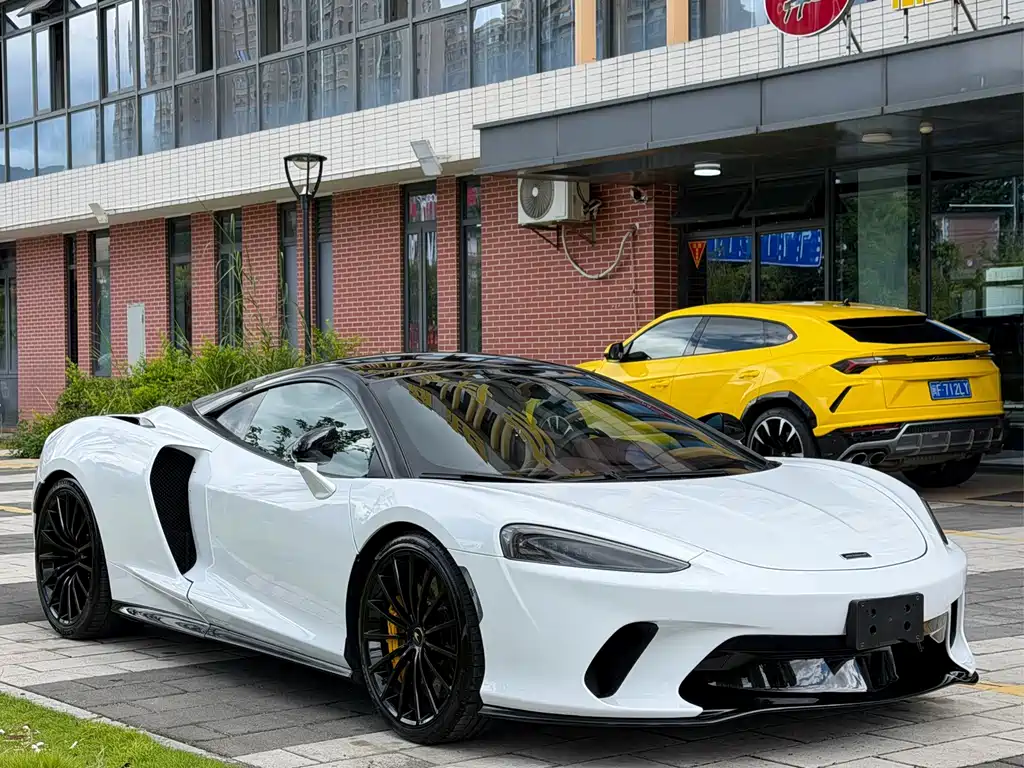 McLaren GT — миниатюра 2