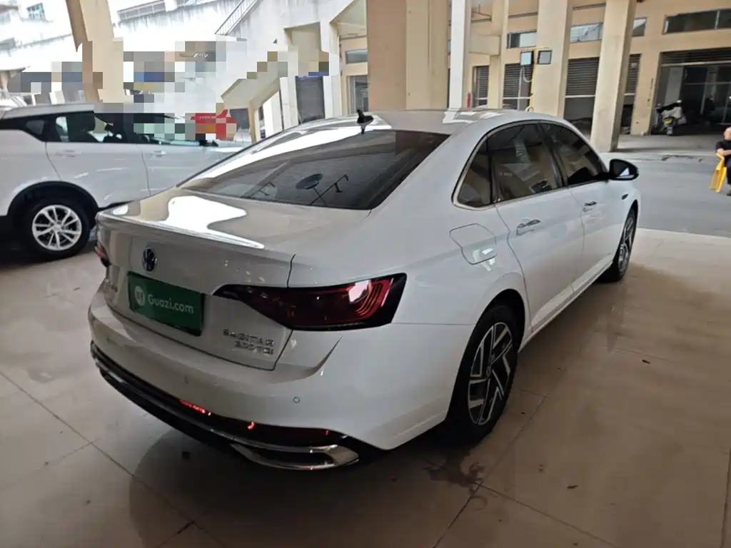 Volkswagen Sagitar — миниатюра 7